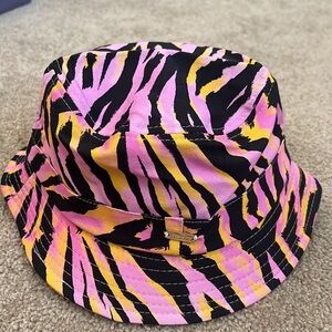 Beach Bunny Cabana Animal Scarlett Bucket Hat